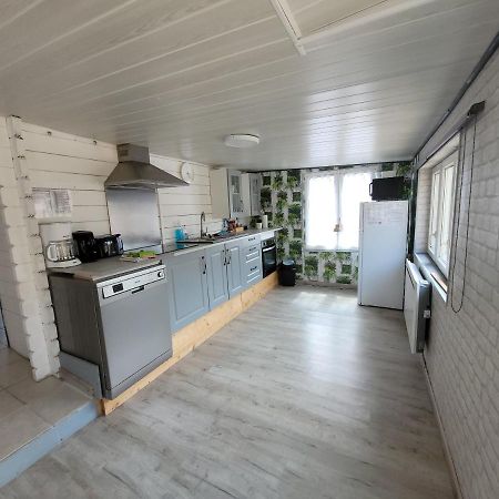 Beau Chalet 6 Personnes Avec Jacuzzi Tilly-sur-Seulles Extérieur photo