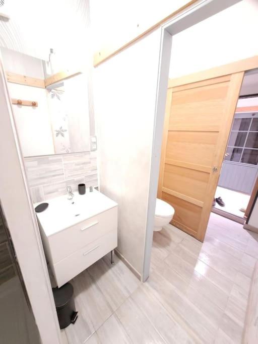 Beau Chalet 6 Personnes Avec Jacuzzi Tilly-sur-Seulles Extérieur photo